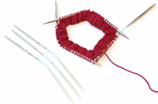 Addi FlexiFlips 8 Circular Needles, Size US 6/Metric 4, Knitting Equipment  - Halcyon Yarn