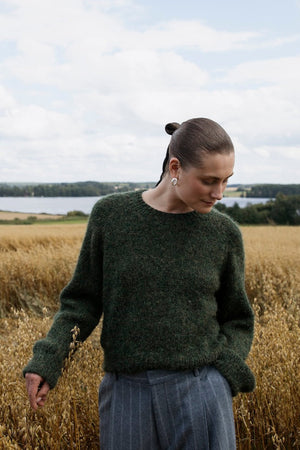 Cultivate - Knitting the Beauty of Nature by Dee Hardwicke & Jonna Helin