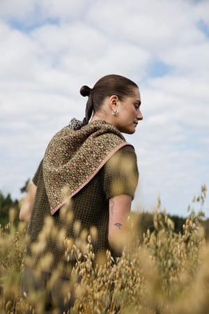 Cultivate - Knitting the Beauty of Nature by Dee Hardwicke & Jonna Helin