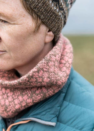 Grand Shetland Adventure Knits by Gudrun Johnston & Mary Jane Mucklestone