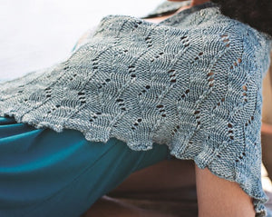 Corriente Shawl by Tori Gurbisz